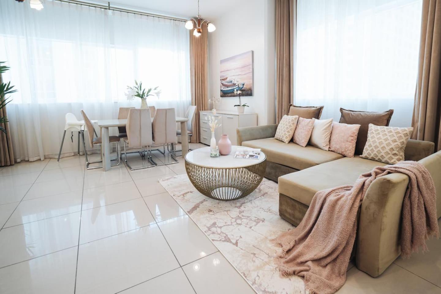 Charming Warm Suite With Amazing Views Of The City Dubái Exterior foto