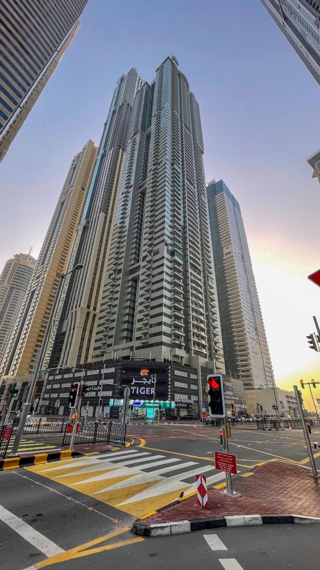 Charming Warm Suite With Amazing Views Of The City Dubái Exterior foto